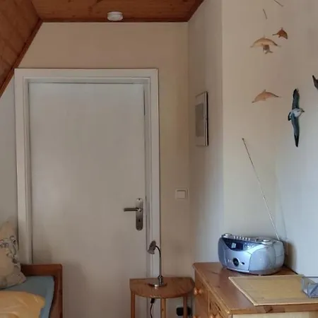 Ferienwohnung Im Rohrdachhaus Wustrow  Exterior photo